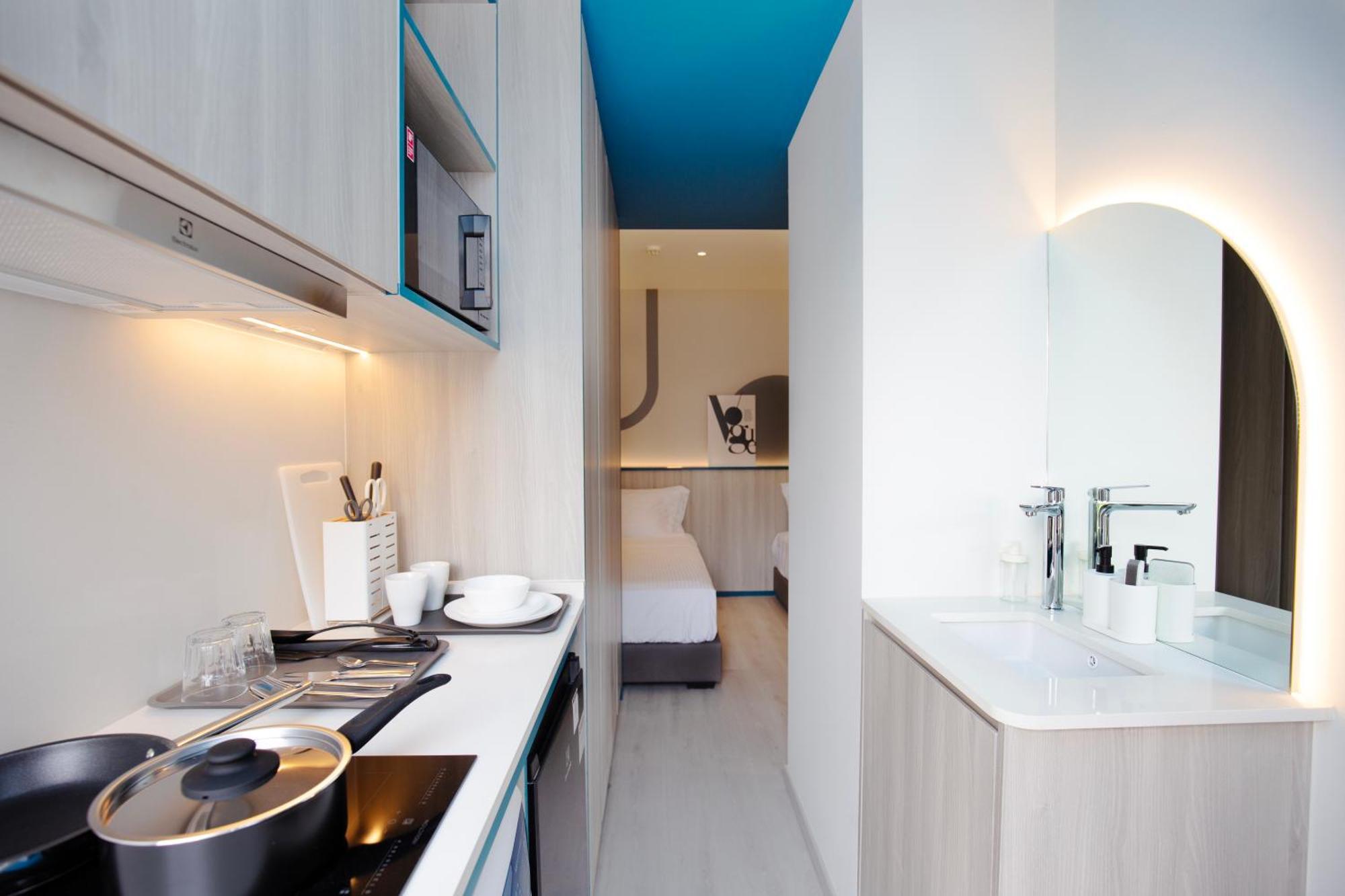 Coliwoo Pasir Panjang - Coliving Singapura